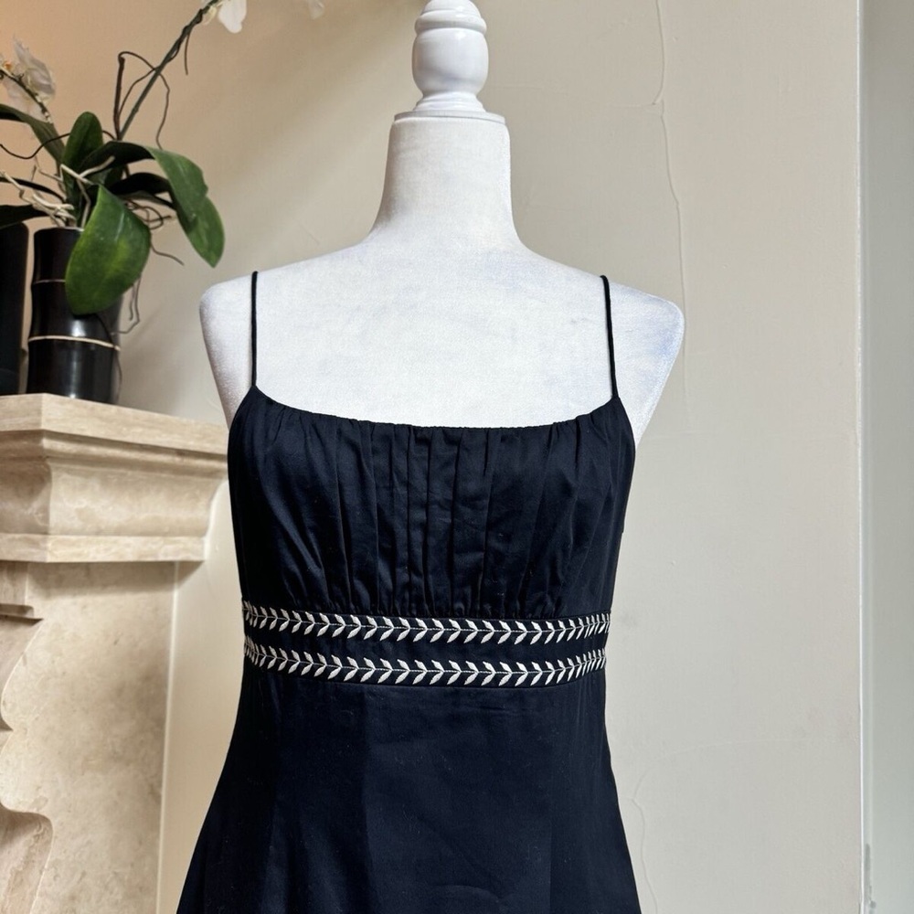 Ann Taylor Black Cotton Sleeveless Fit Flare Midi Women Sz 12 Floral Embroidered - Picture 4 of 8